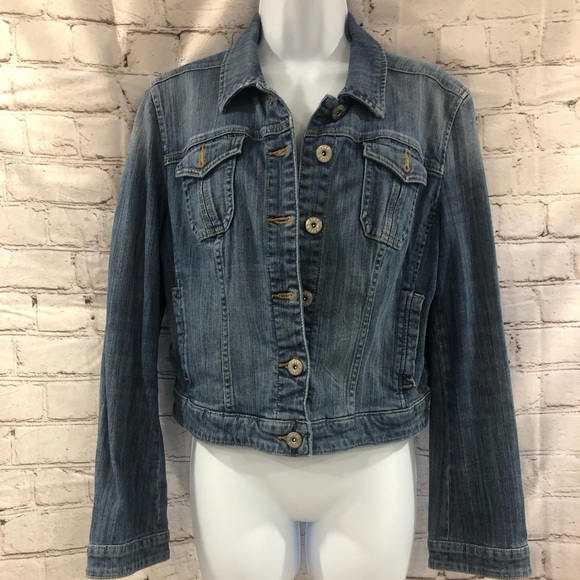 ❤️🔥Elle❤️🔥Beautiful Jean Jacket 4 Ladies❤️🔥Measurements in Pics❤️🔥 - Picture 2 of 14